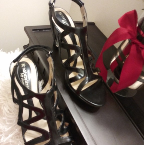 Black Sandals - Picture 4 of 5